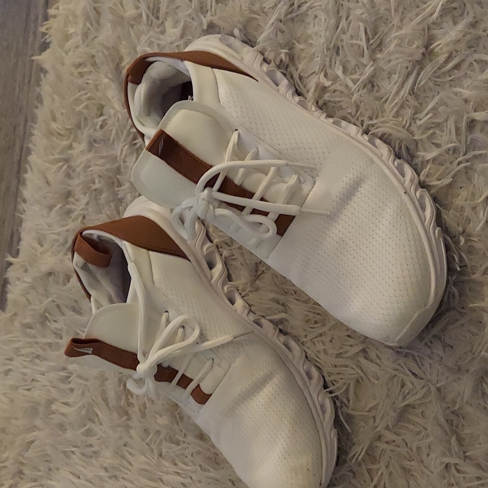 Nautica sneakers 8 1/2